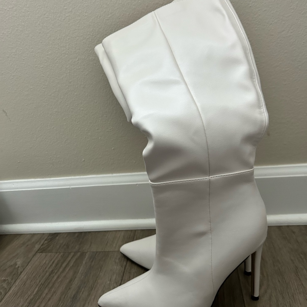 SHEIN Chic White Heeled Boots
